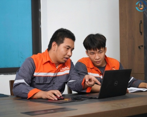 kỹ sư lên phương án chế tạo